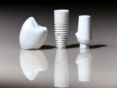 ジルコニアインプラント